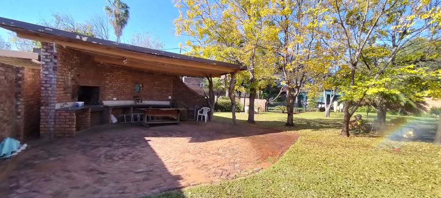 4 Bedroom Property for Sale in Jan Kempdorp Northern Cape